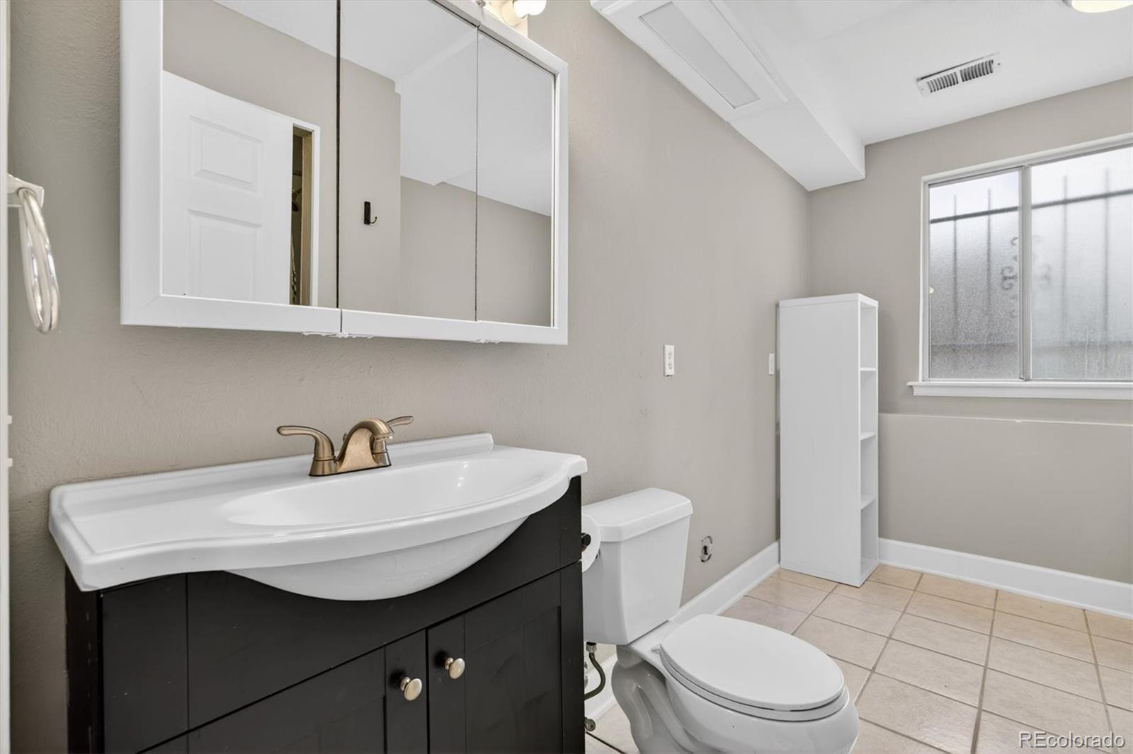 MLS Image #37 for 2761 s salida way,aurora, Colorado