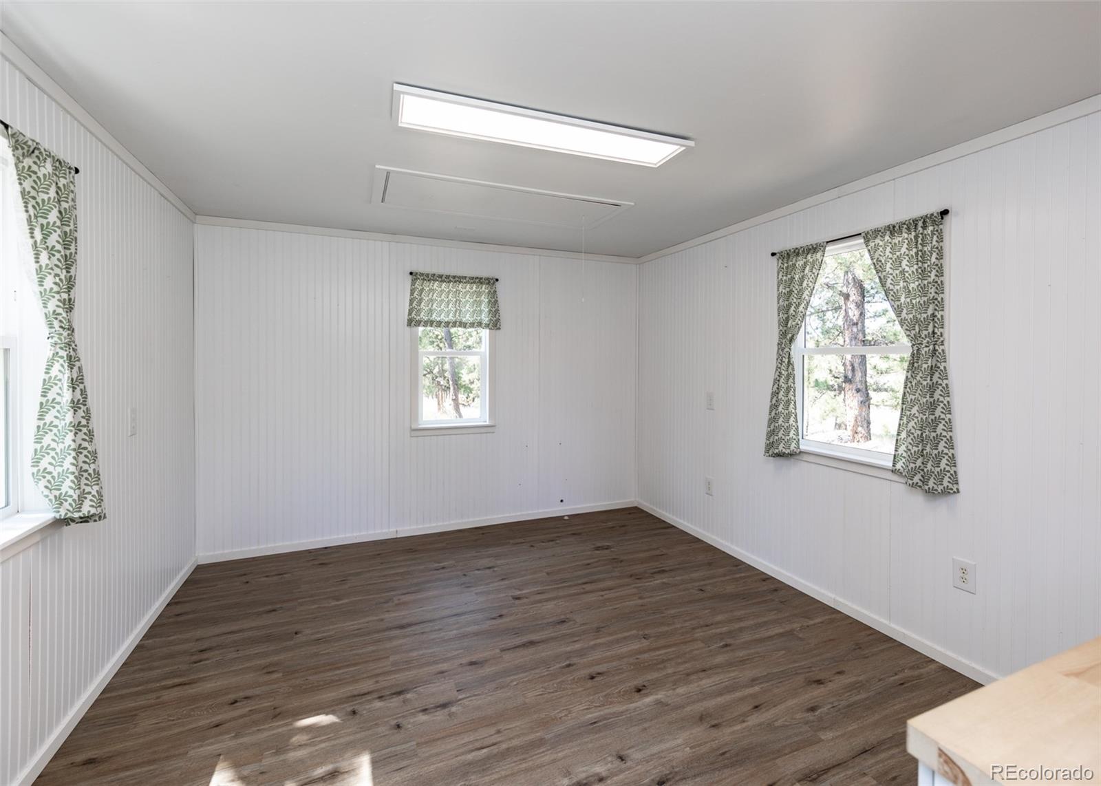 MLS Image #43 for 2602  southpark road,florissant, Colorado