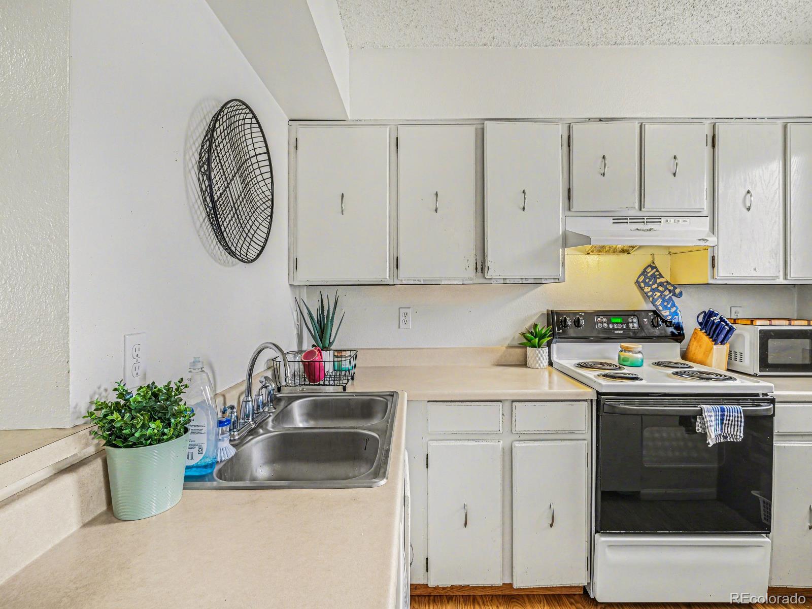 MLS Image #7 for 1705  heatheridge road,fort collins, Colorado