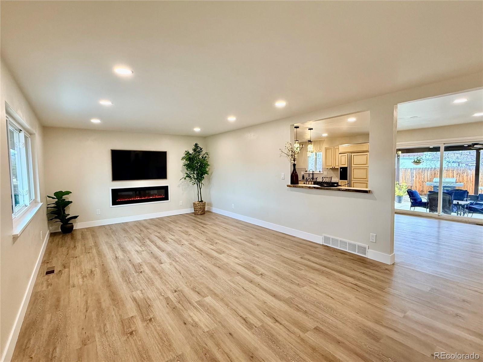 MLS Image #6 for 1608  mount view lane,colorado springs, Colorado