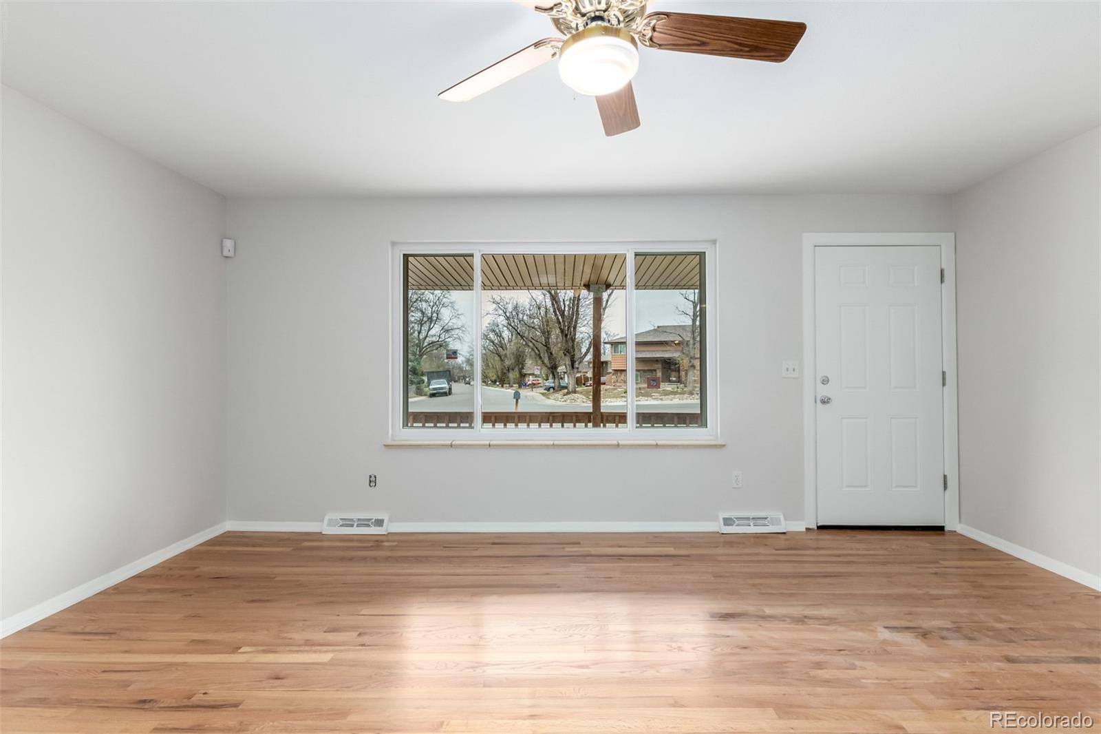 MLS Image #4 for 13084 e alaska place,aurora, Colorado