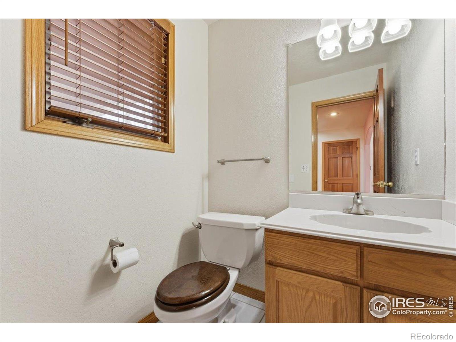 MLS Image #25 for 107 s 5th street,berthoud, Colorado