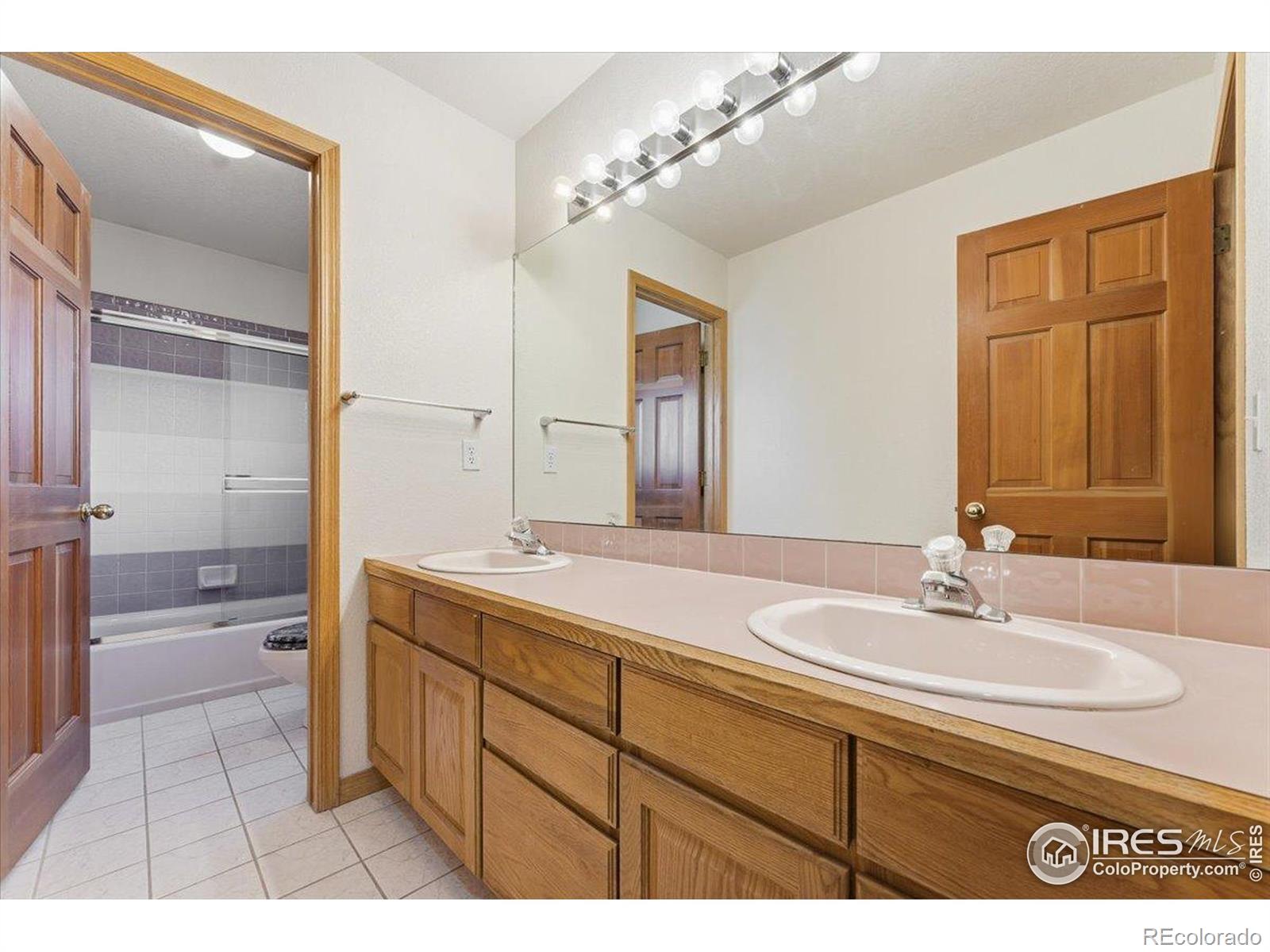MLS Image #36 for 107 s 5th street,berthoud, Colorado