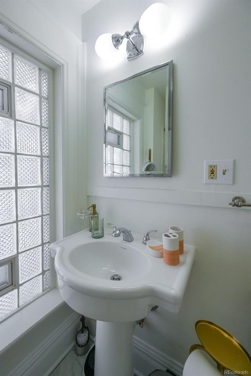 MLS Image #40 for 1532  steele street,denver, Colorado