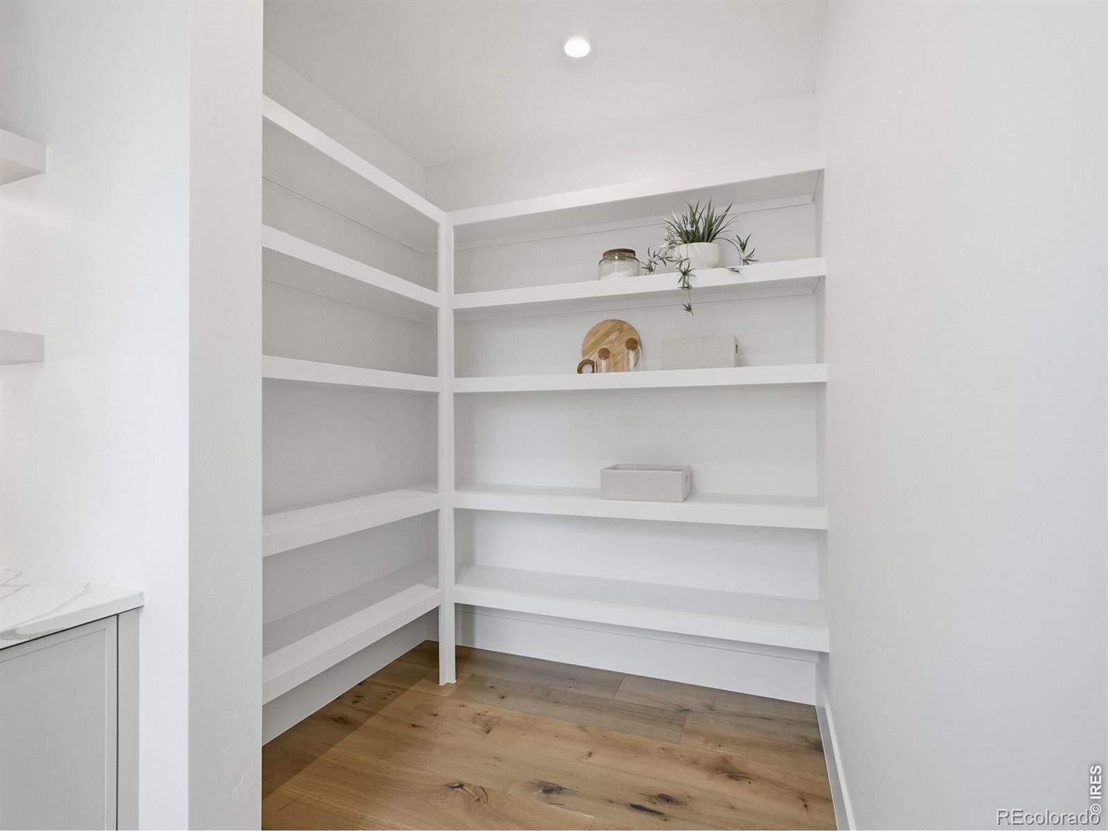MLS Image #30 for 827  trail ridge drive,louisville, Colorado
