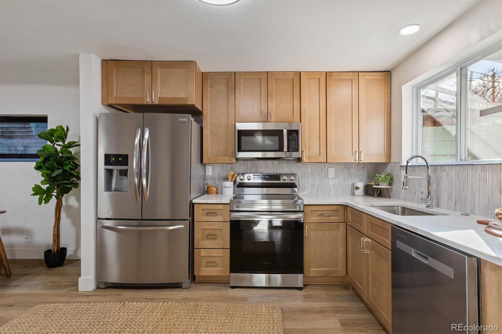 MLS Image #10 for 431  fox street,denver, Colorado