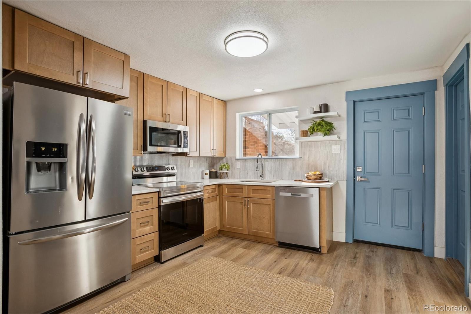 MLS Image #12 for 431  fox street,denver, Colorado