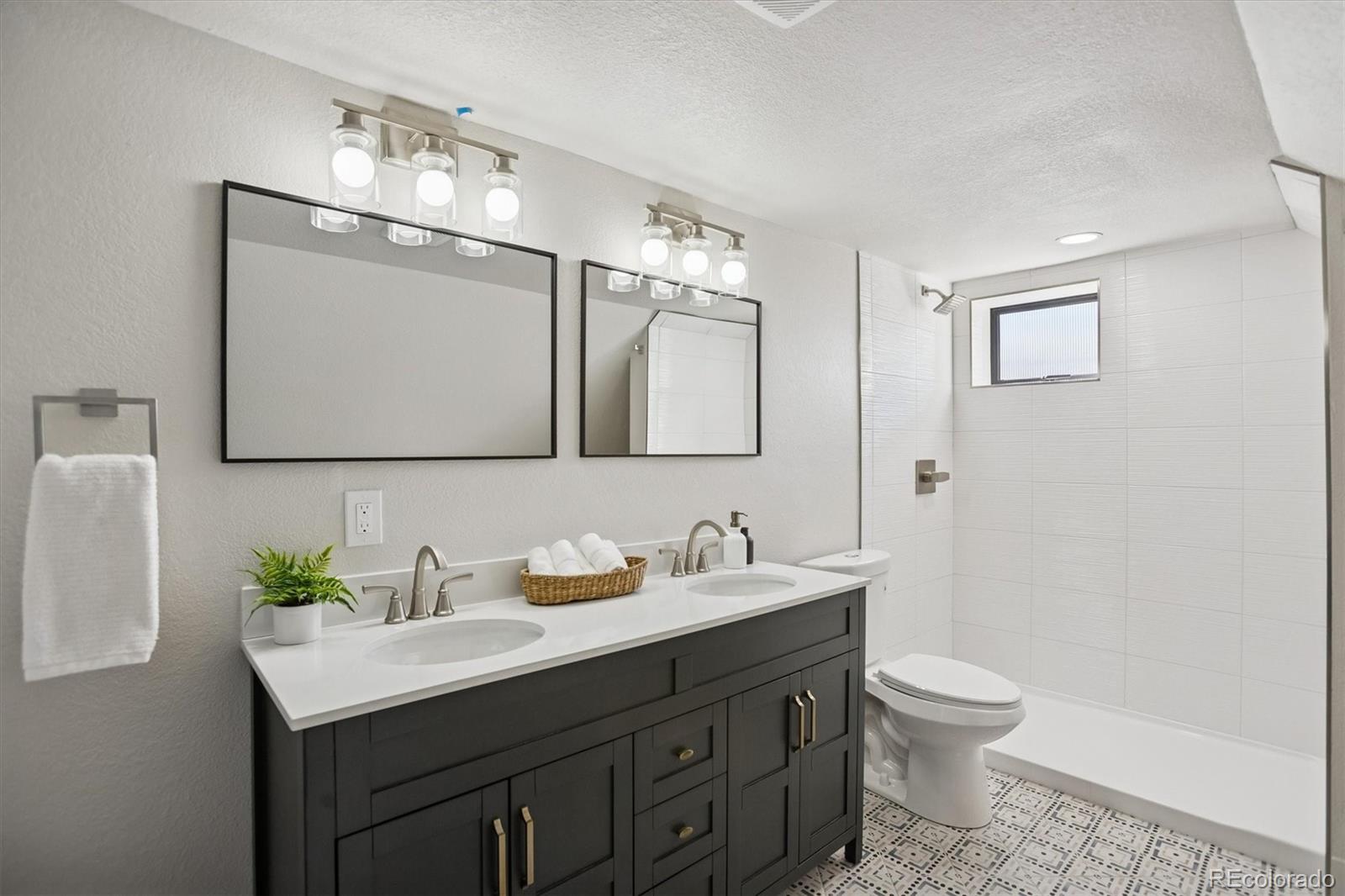 MLS Image #22 for 431  fox street,denver, Colorado