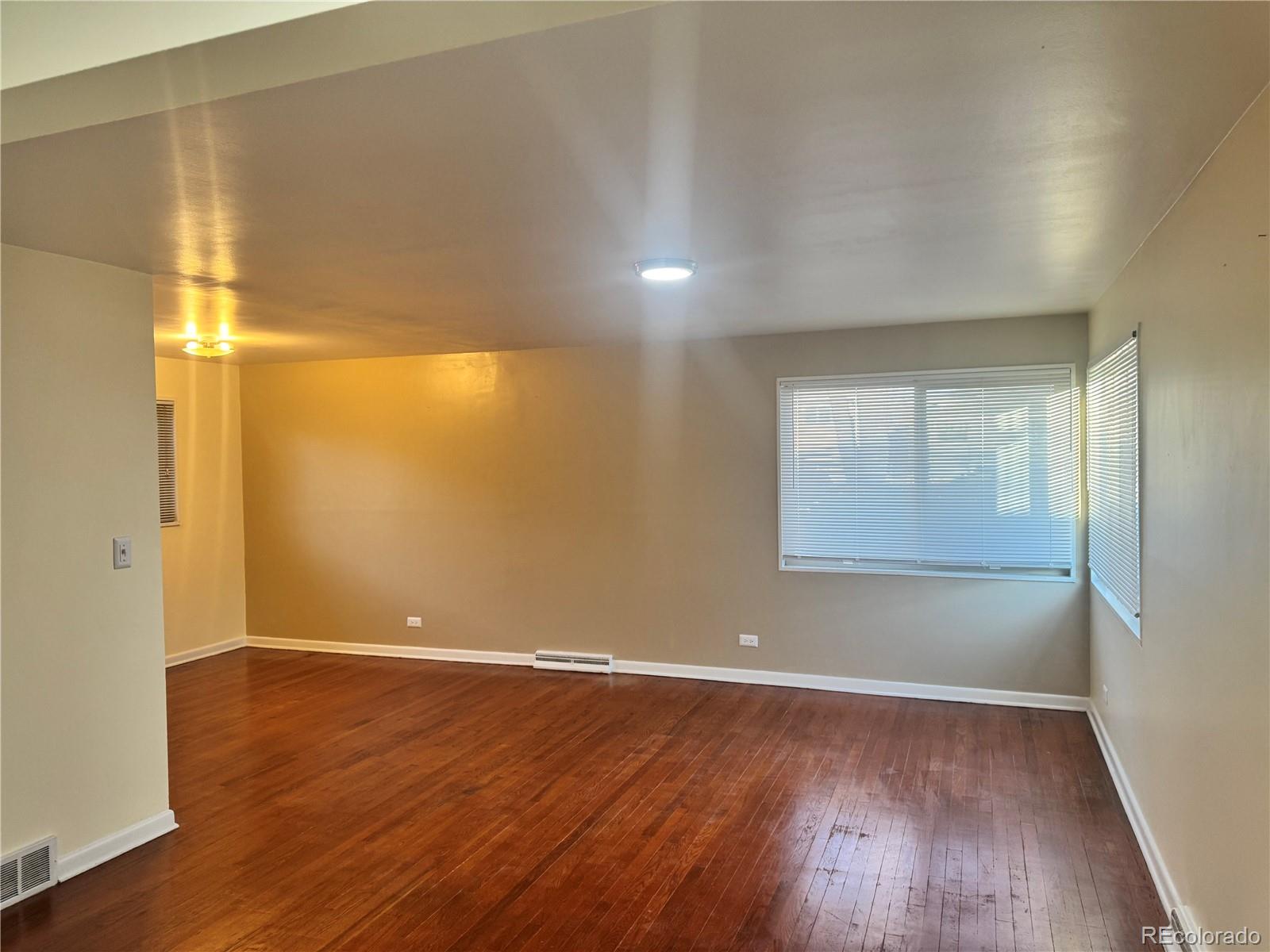 MLS Image #2 for 2381  oswego street,aurora, Colorado