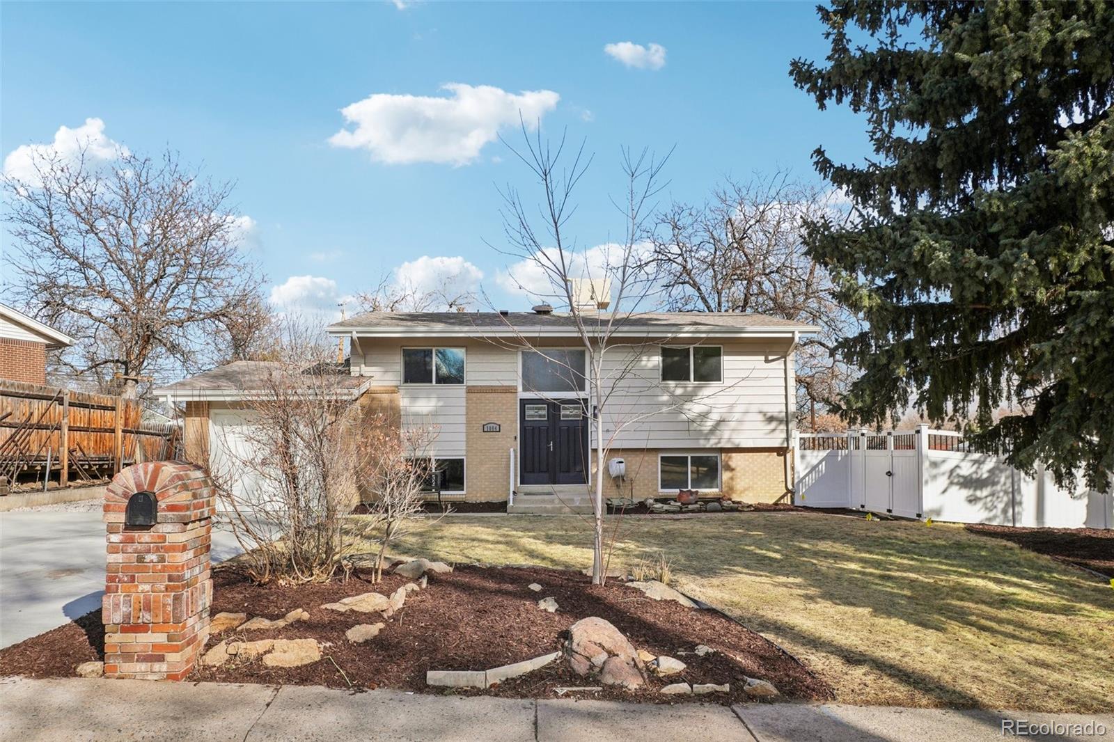 MLS Image #0 for 1084 s parfet court,lakewood, Colorado