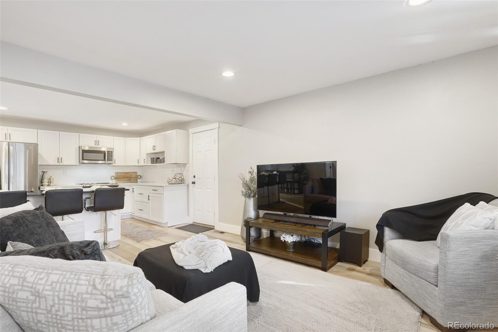 MLS Image #4 for 2405  lee street,lakewood, Colorado