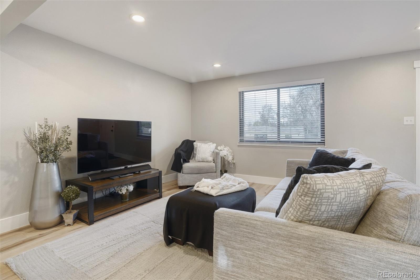 MLS Image #7 for 2405  lee street,lakewood, Colorado