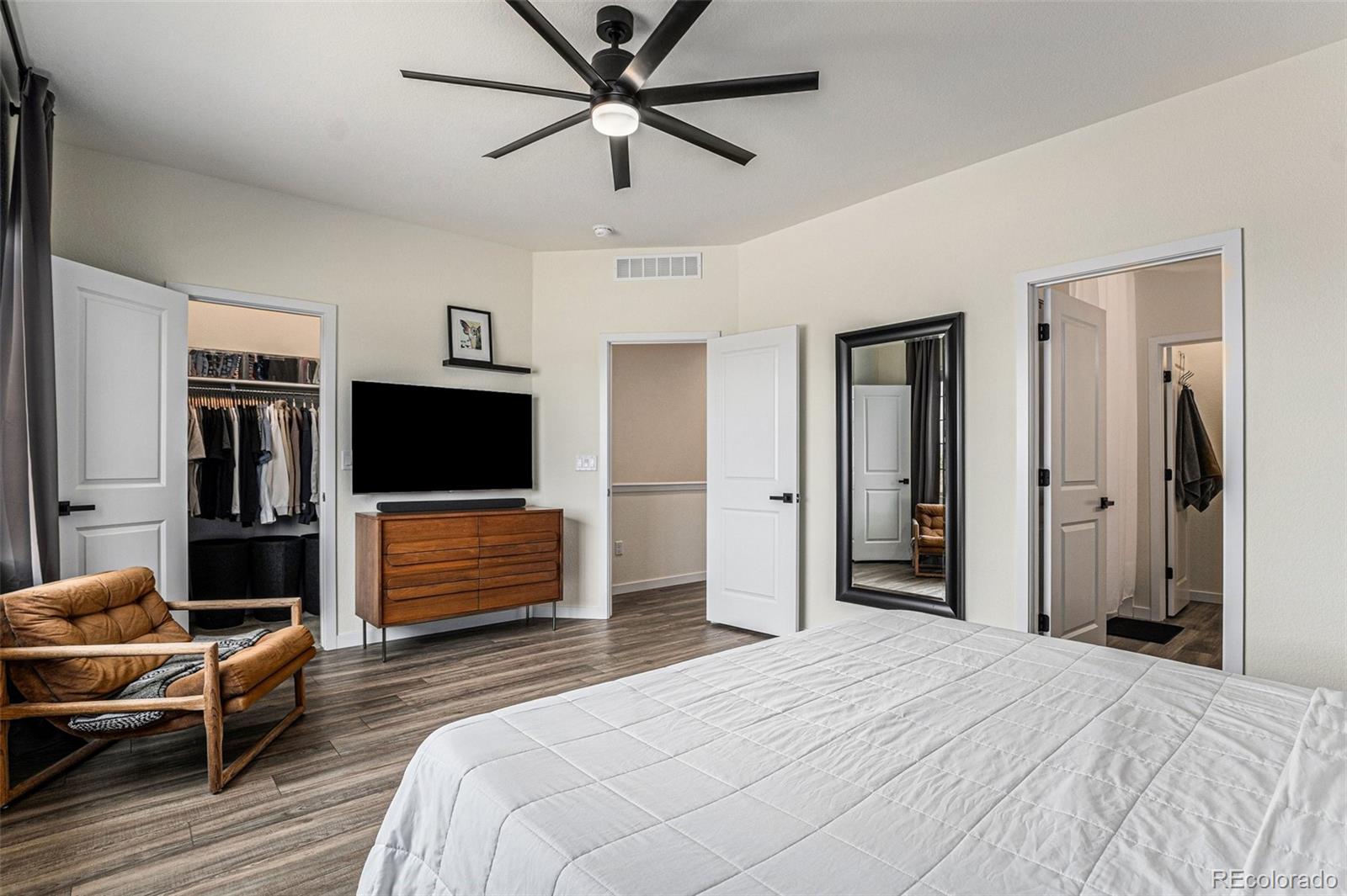 MLS Image #10 for 811 e 98th avenue,thornton, Colorado