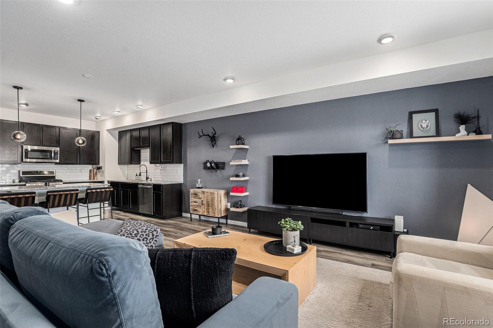MLS Image #5 for 811 e 98th avenue,thornton, Colorado