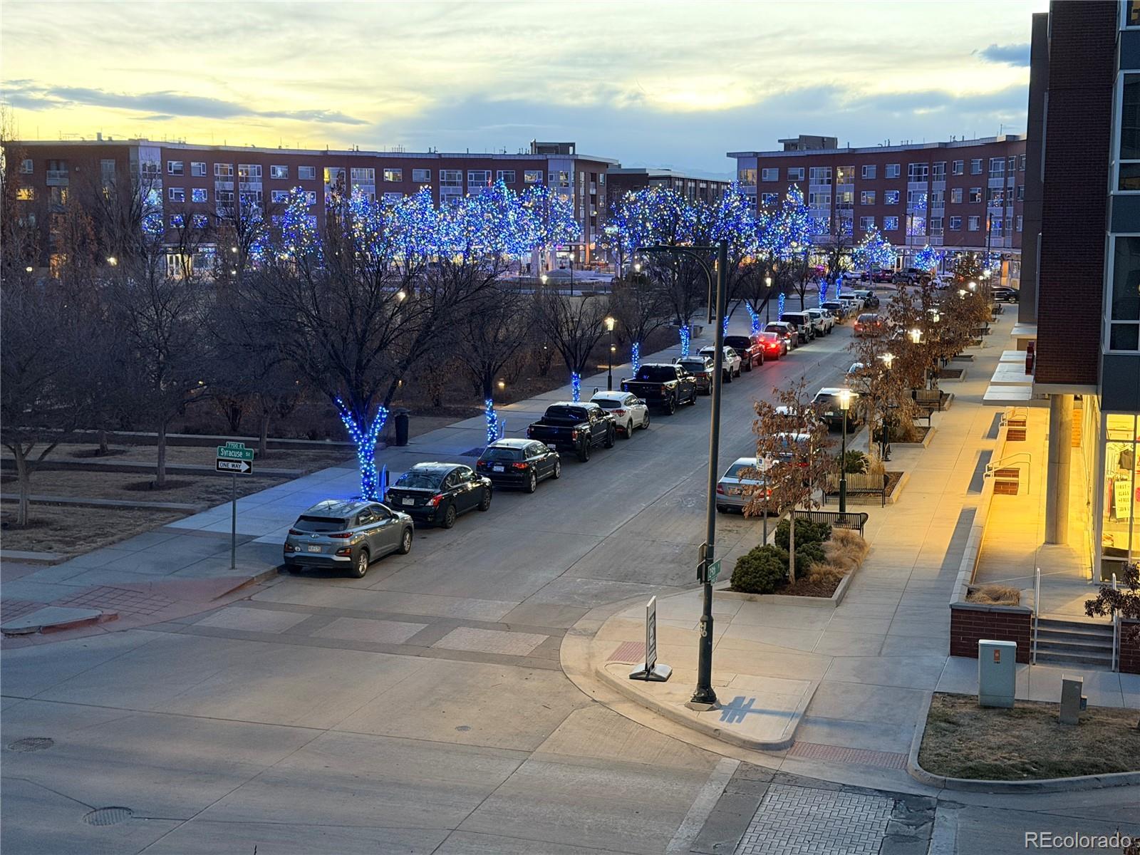 MLS Image #22 for 2958  syracuse street 317,denver, Colorado