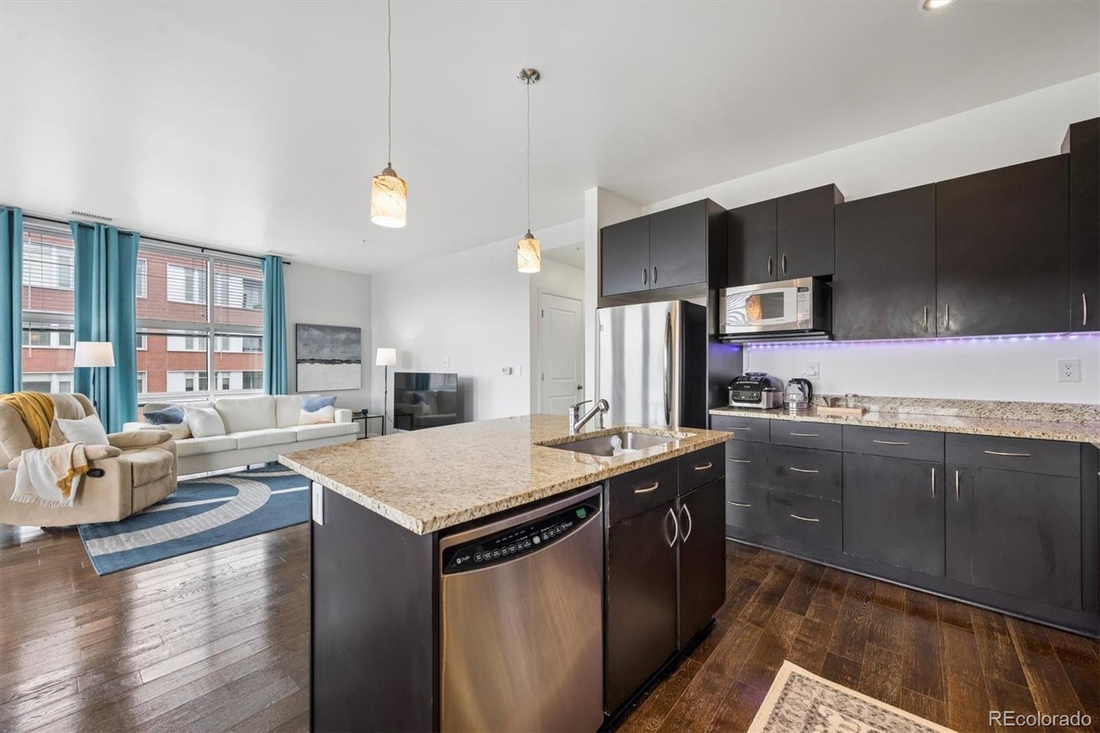 MLS Image #9 for 2958  syracuse street 317,denver, Colorado