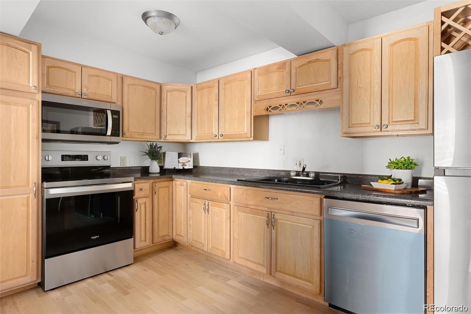 MLS Image #10 for 7665 e eastman avenue 212a,denver, Colorado