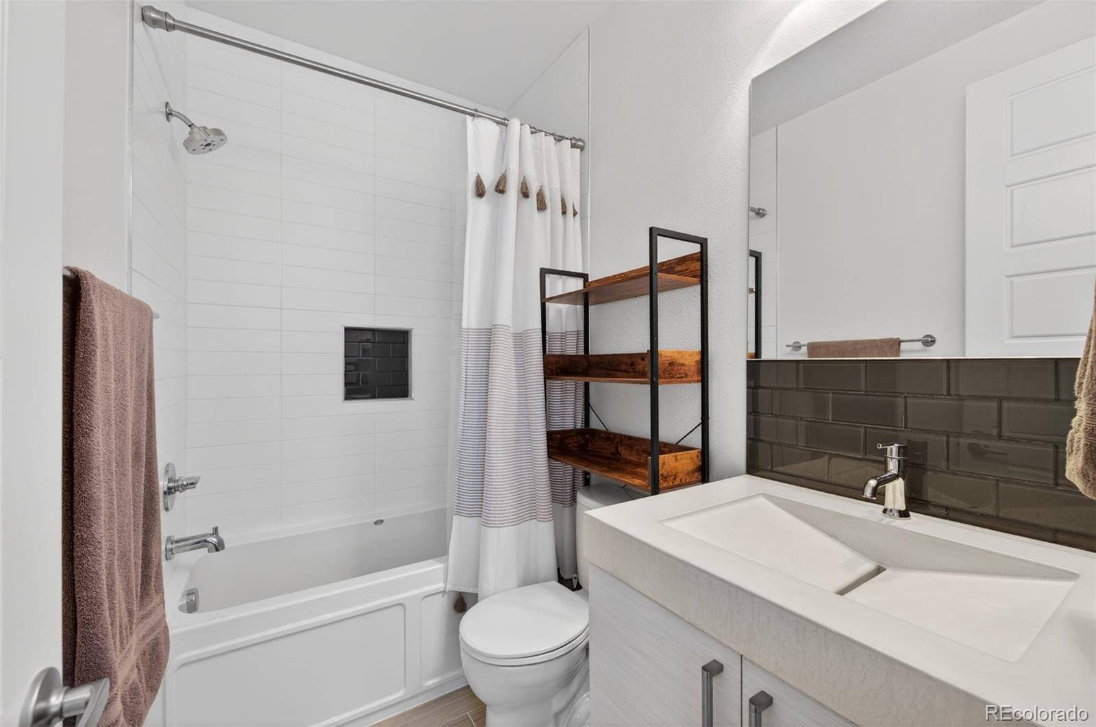 MLS Image #27 for 2214 w powers avenue ,littleton, Colorado