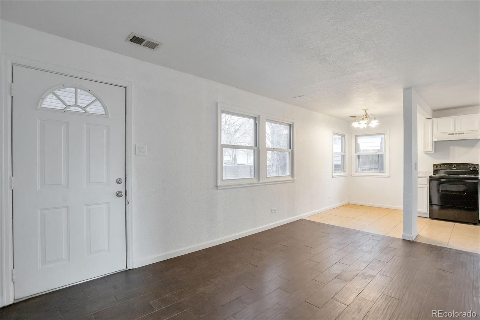 MLS Image #3 for 1935  xenia street,denver, Colorado