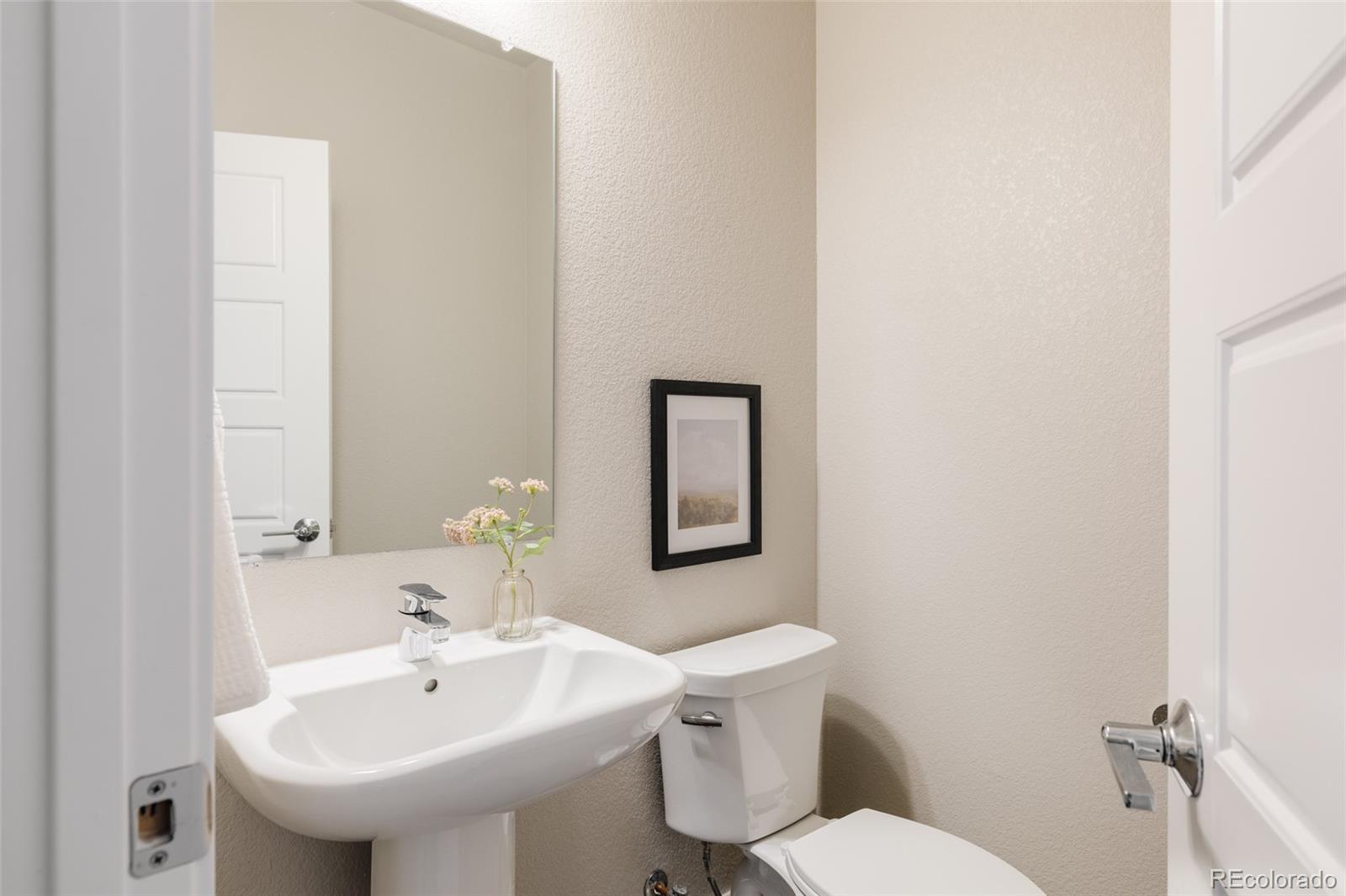 MLS Image #12 for 5840  boston street,denver, Colorado