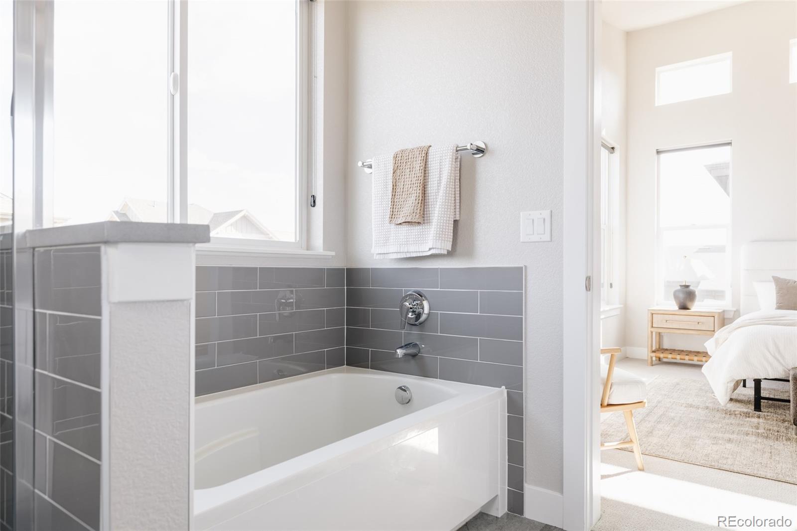 MLS Image #20 for 5840  boston street,denver, Colorado