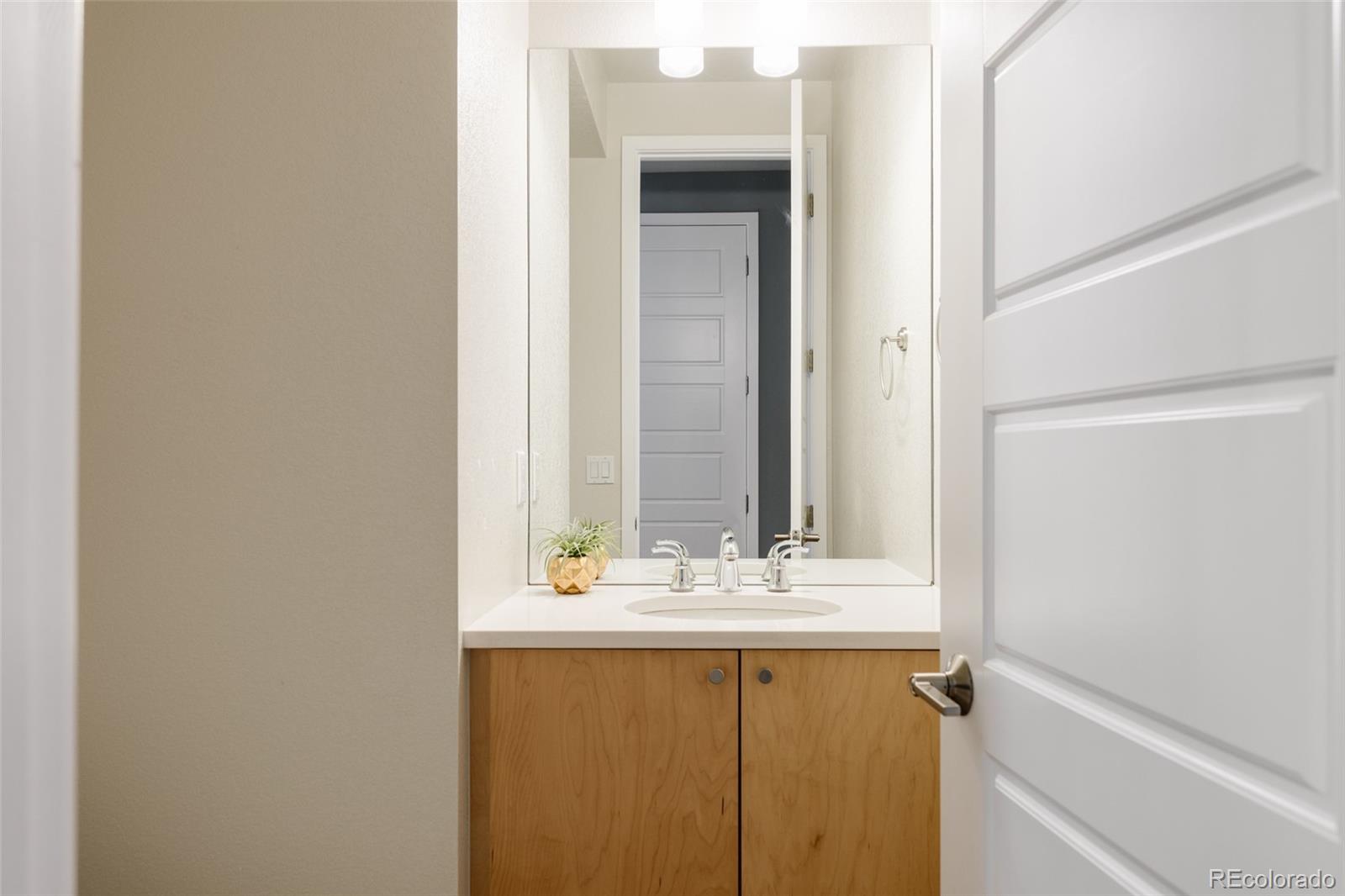 MLS Image #12 for 2739  jamaica street,denver, Colorado