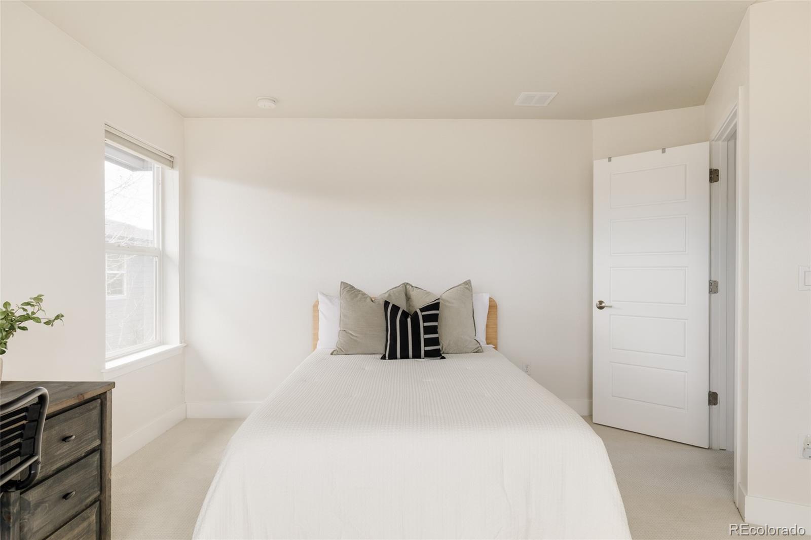 MLS Image #21 for 2739  jamaica street,denver, Colorado