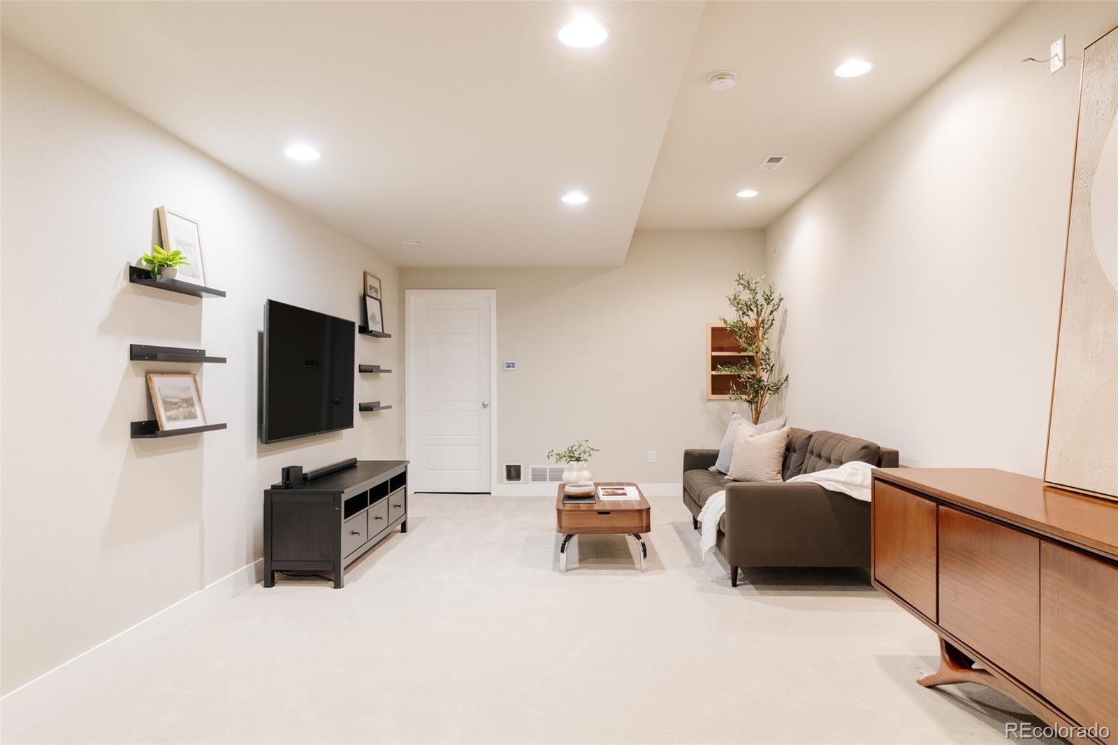 MLS Image #26 for 2739  jamaica street,denver, Colorado