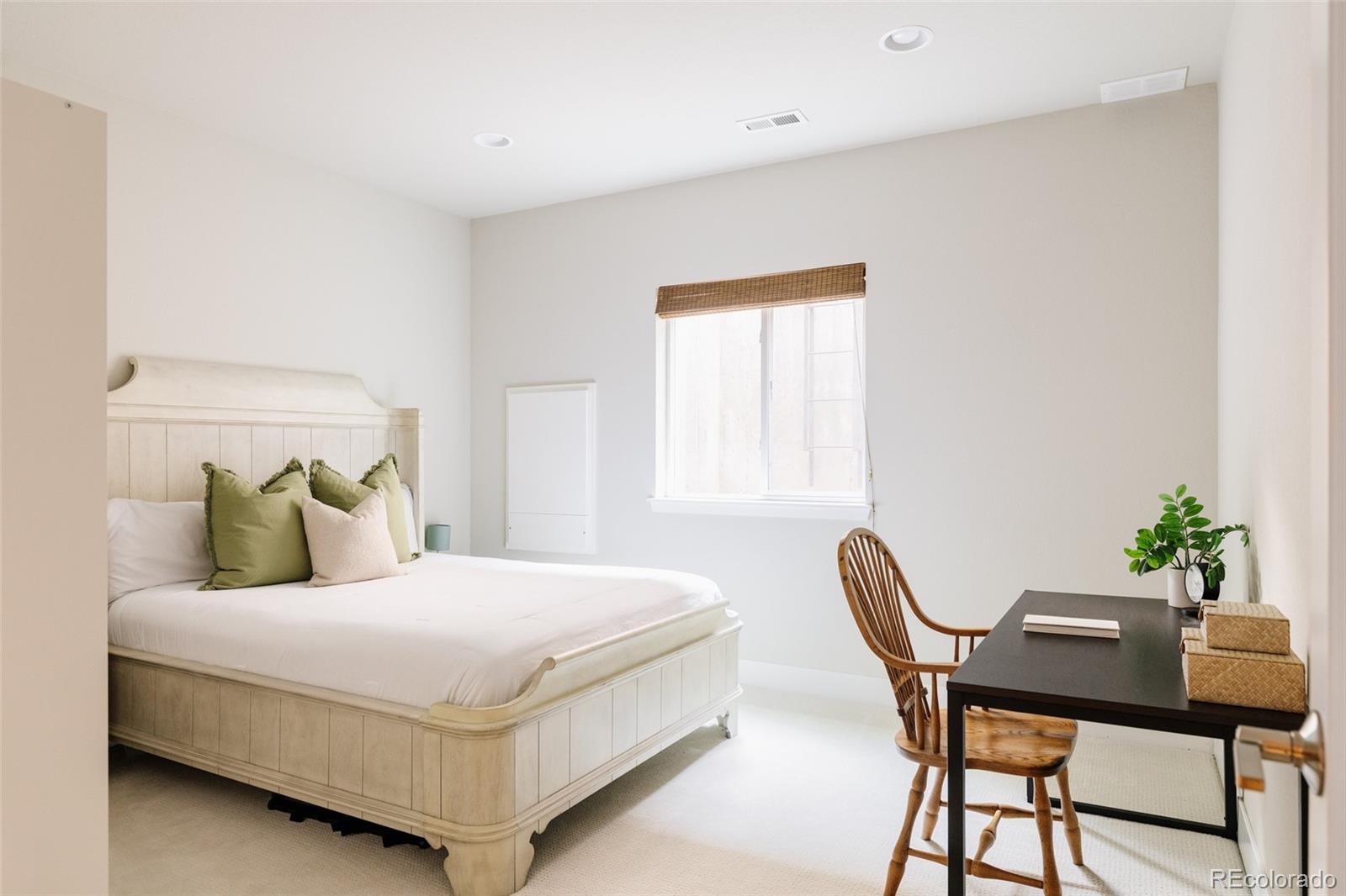 MLS Image #27 for 2739  jamaica street,denver, Colorado