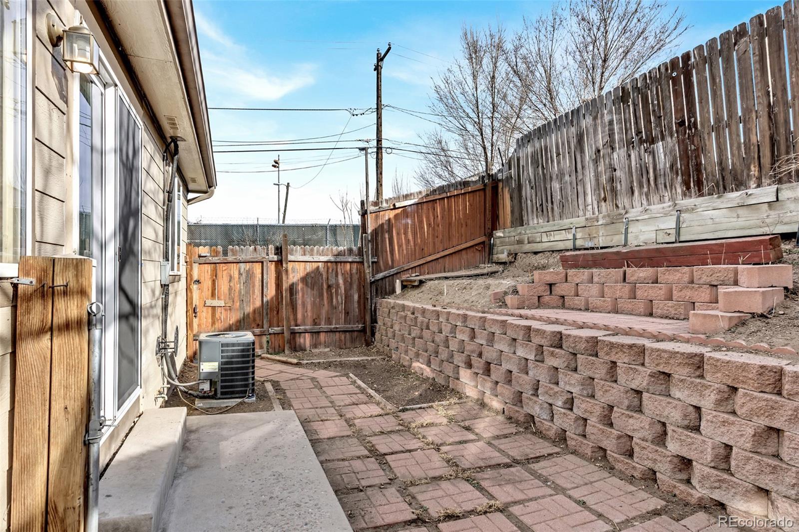 MLS Image #16 for 240 s irving street,denver, Colorado