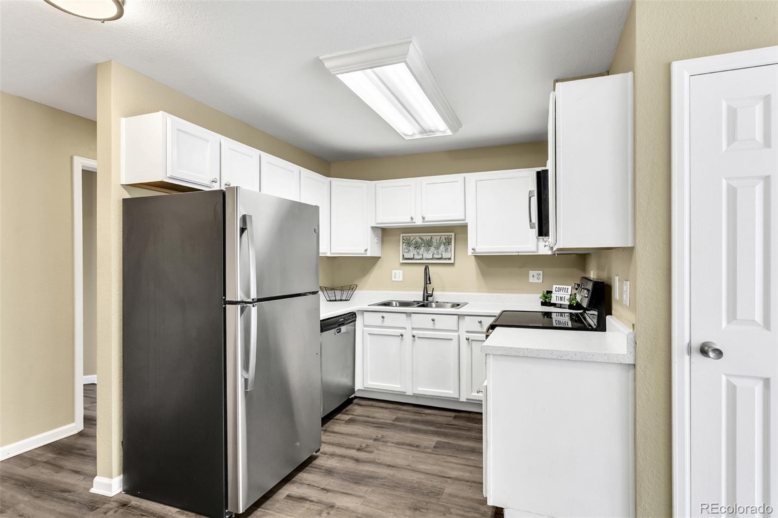 MLS Image #5 for 240 s irving street,denver, Colorado