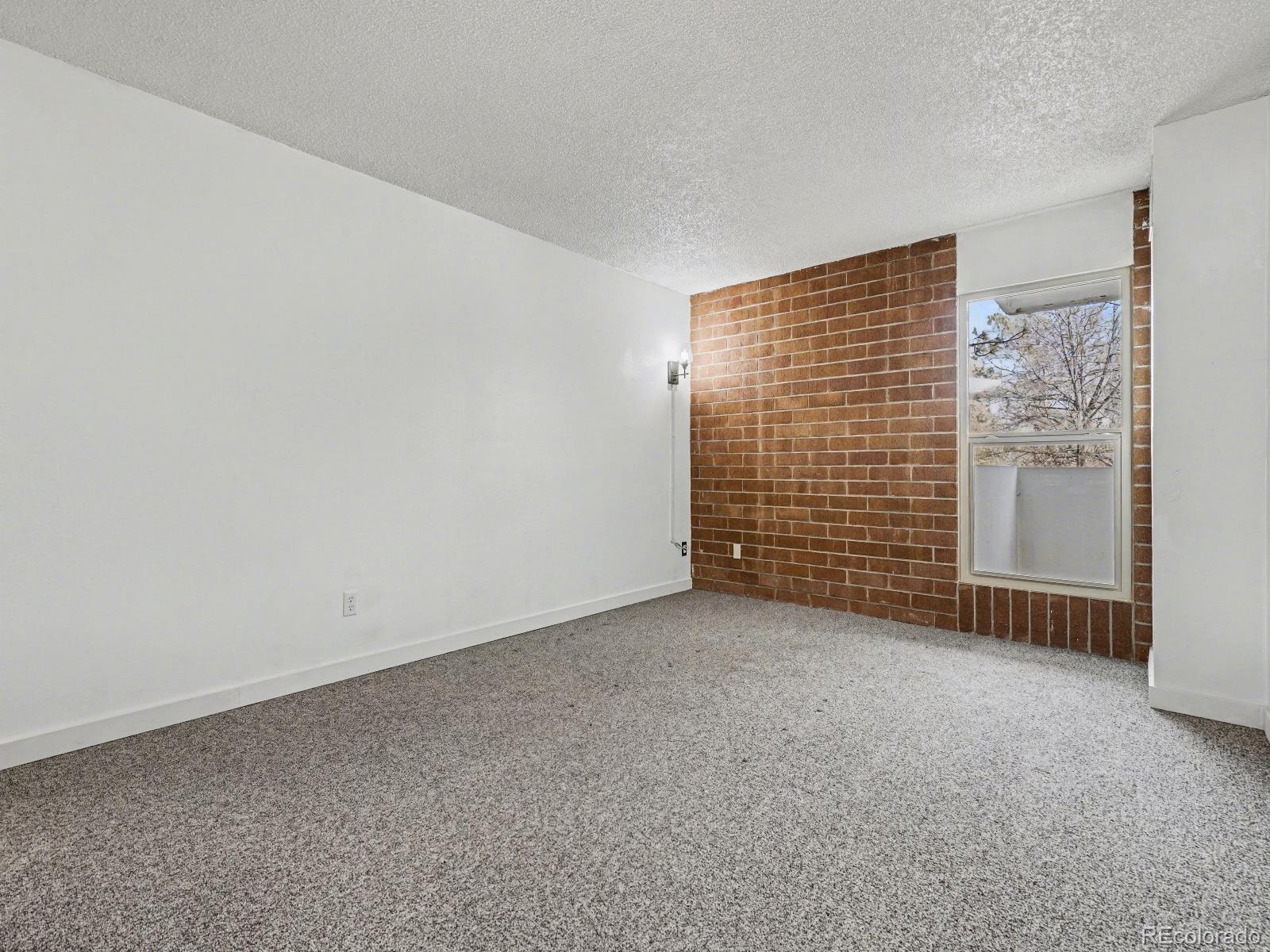 MLS Image #4 for 2880 s locust street 205s,denver, Colorado