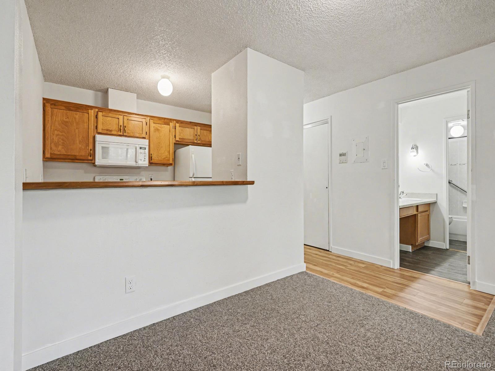 MLS Image #7 for 2880 s locust street 205s,denver, Colorado