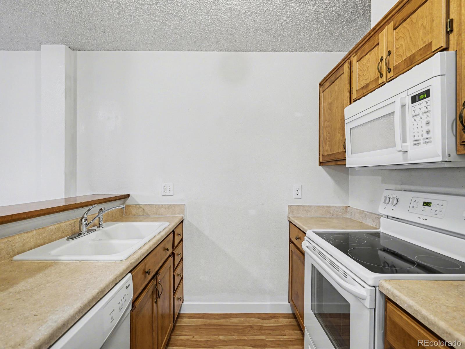 MLS Image #9 for 2880 s locust street 205s,denver, Colorado