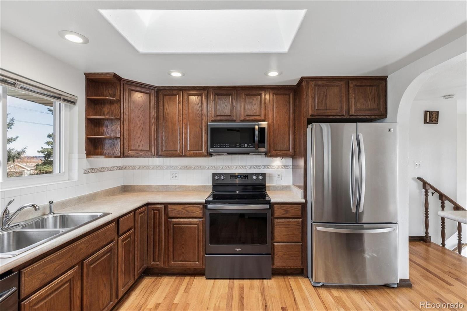 MLS Image #11 for 8539 e kenyon avenue,denver, Colorado