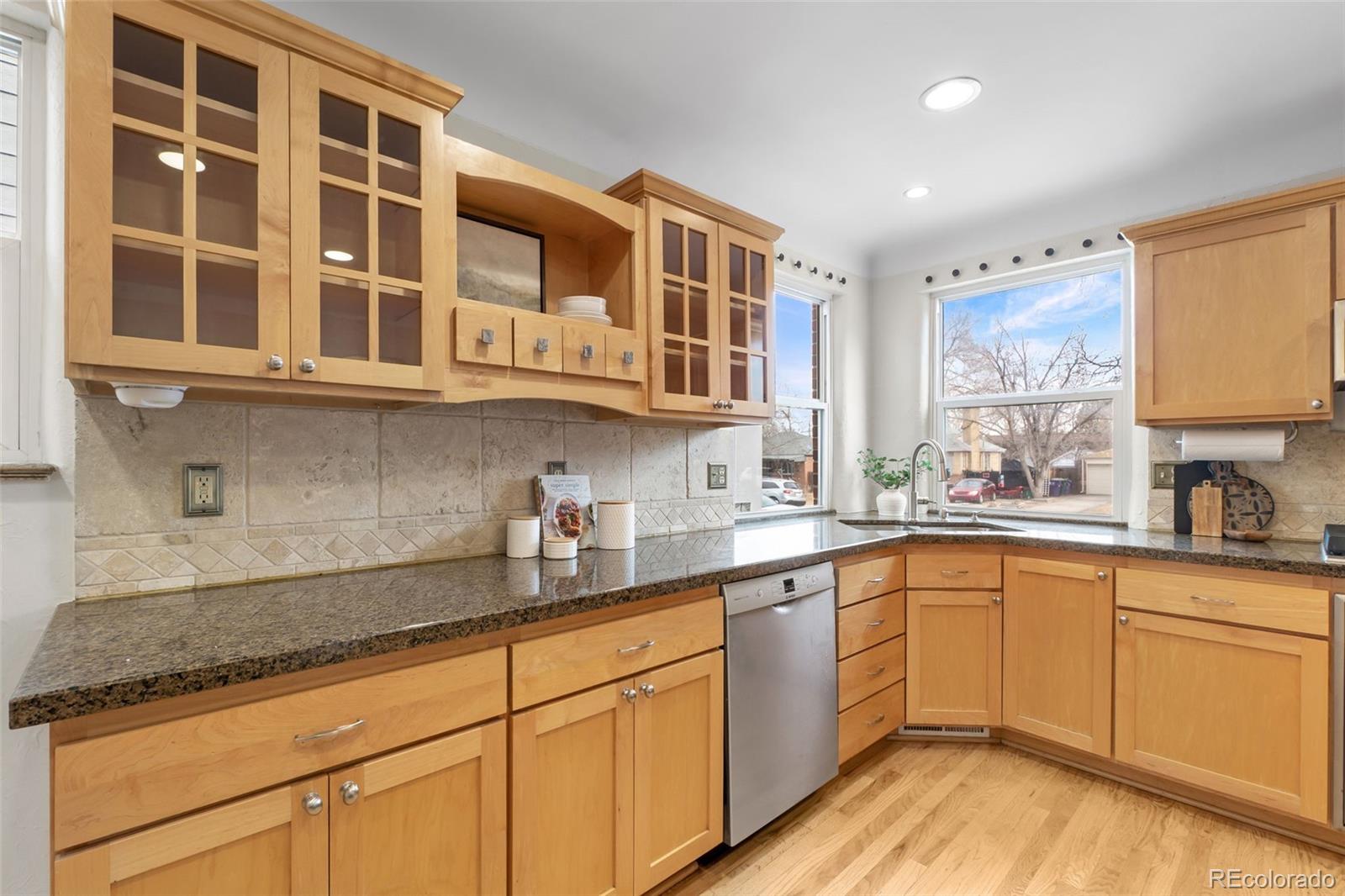 MLS Image #11 for 1337  jersey street,denver, Colorado