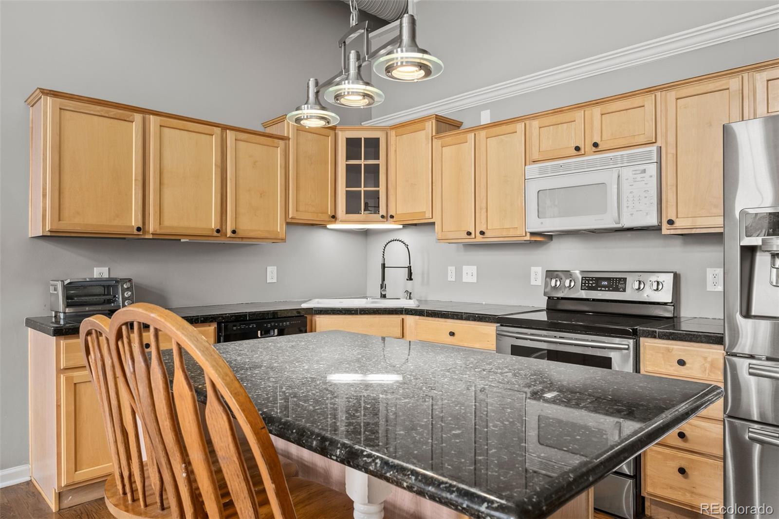 MLS Image #14 for 1555  california street,denver, Colorado