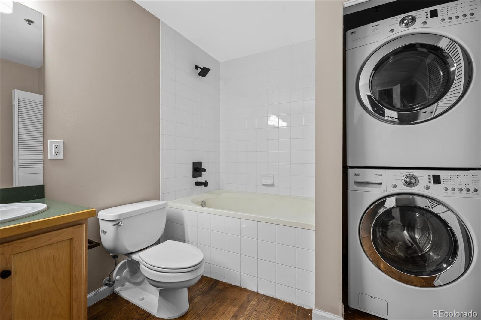 MLS Image #23 for 1555  california street,denver, Colorado
