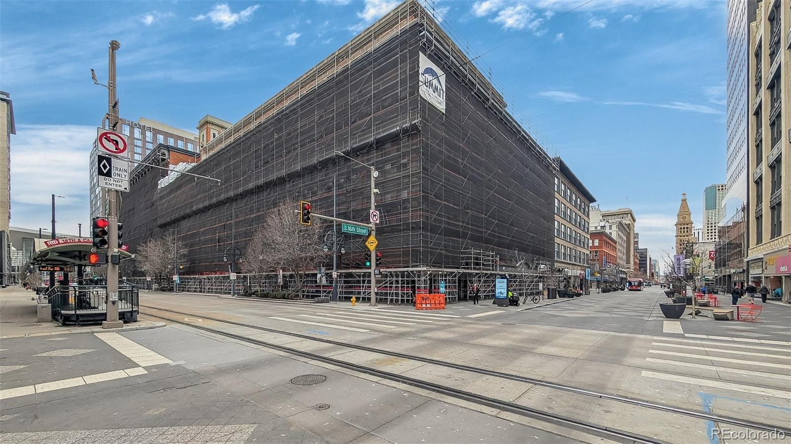 MLS Image #39 for 1555  california street,denver, Colorado