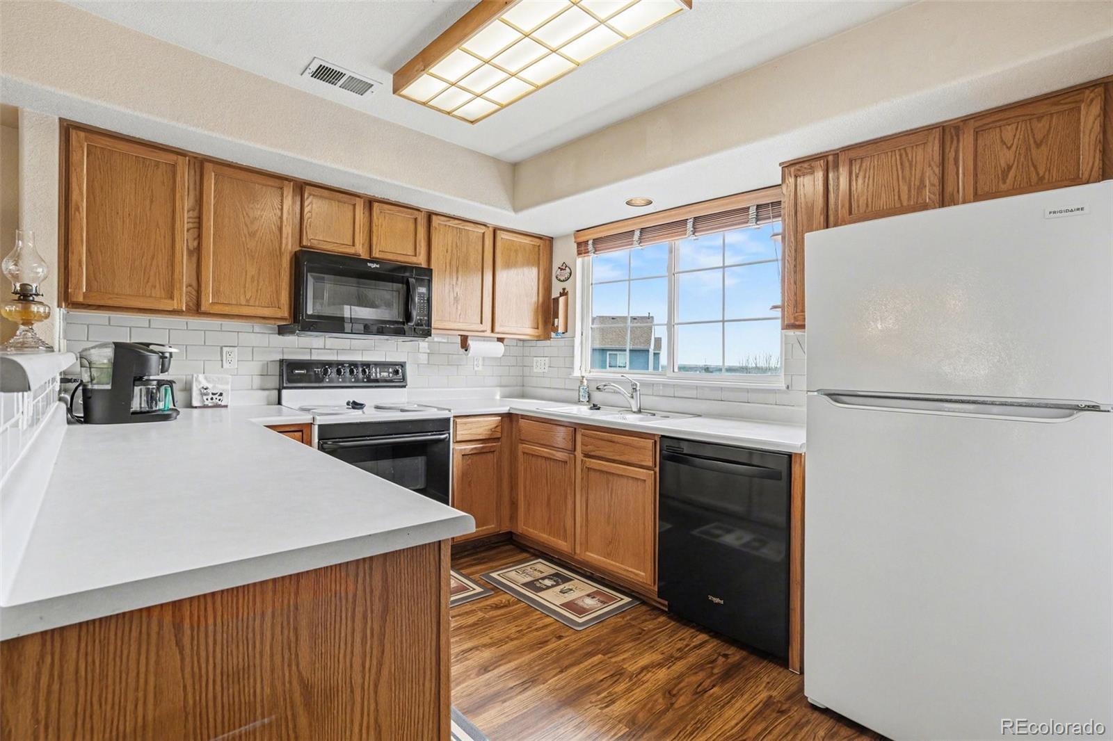 MLS Image #6 for 8199  welby road 1702,denver, Colorado