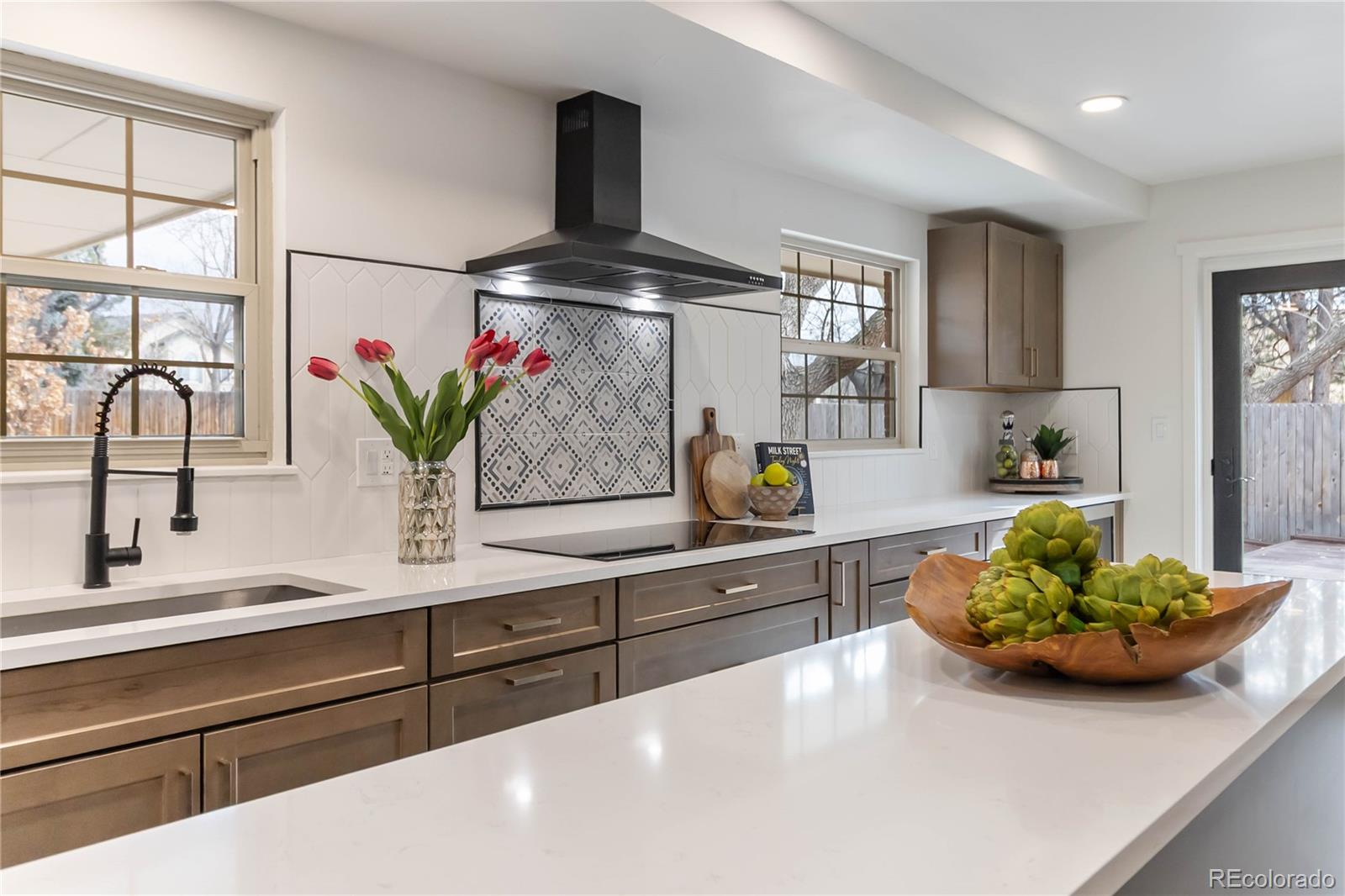 MLS Image #5 for 8446 e hinsdale drive,centennial, Colorado