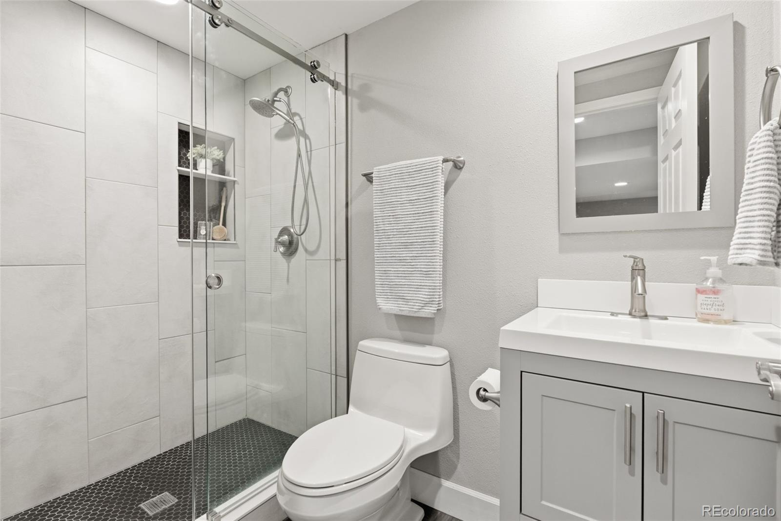 MLS Image #19 for 7047 e briarwood drive ,centennial, Colorado