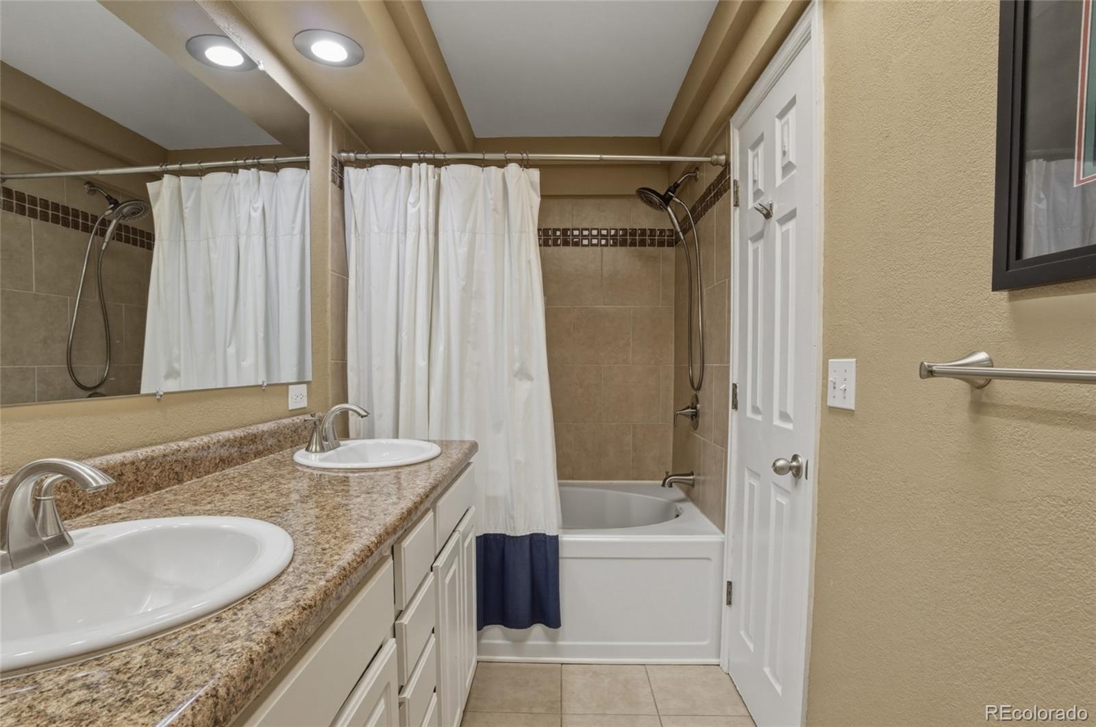 MLS Image #14 for 2669 s deframe circle,lakewood, Colorado