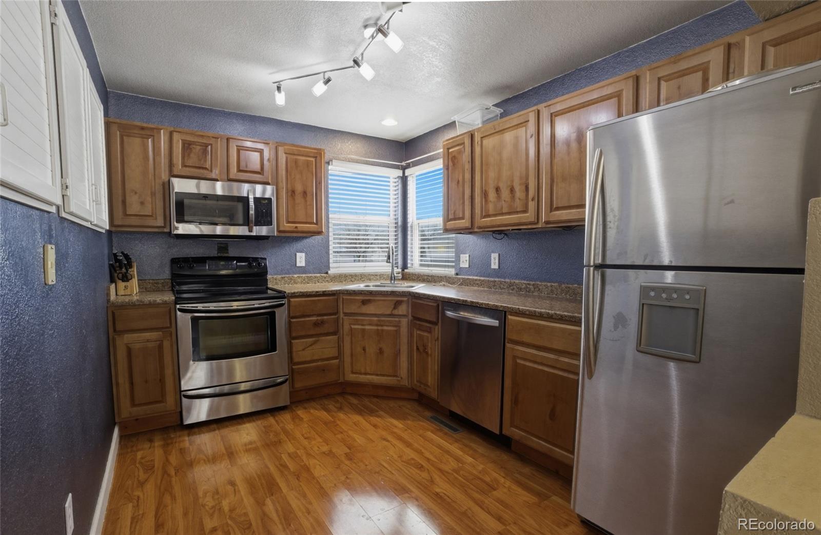 MLS Image #5 for 2669 s deframe circle,lakewood, Colorado