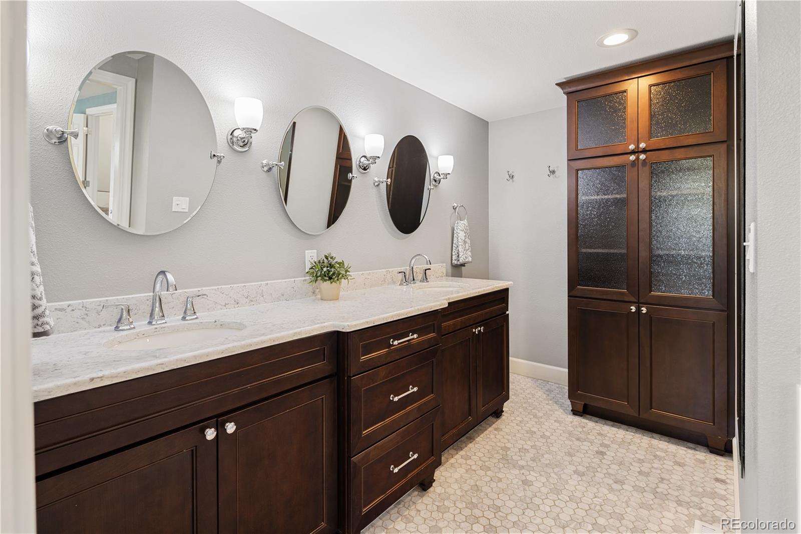 MLS Image #21 for 7863 s locust court,centennial, Colorado