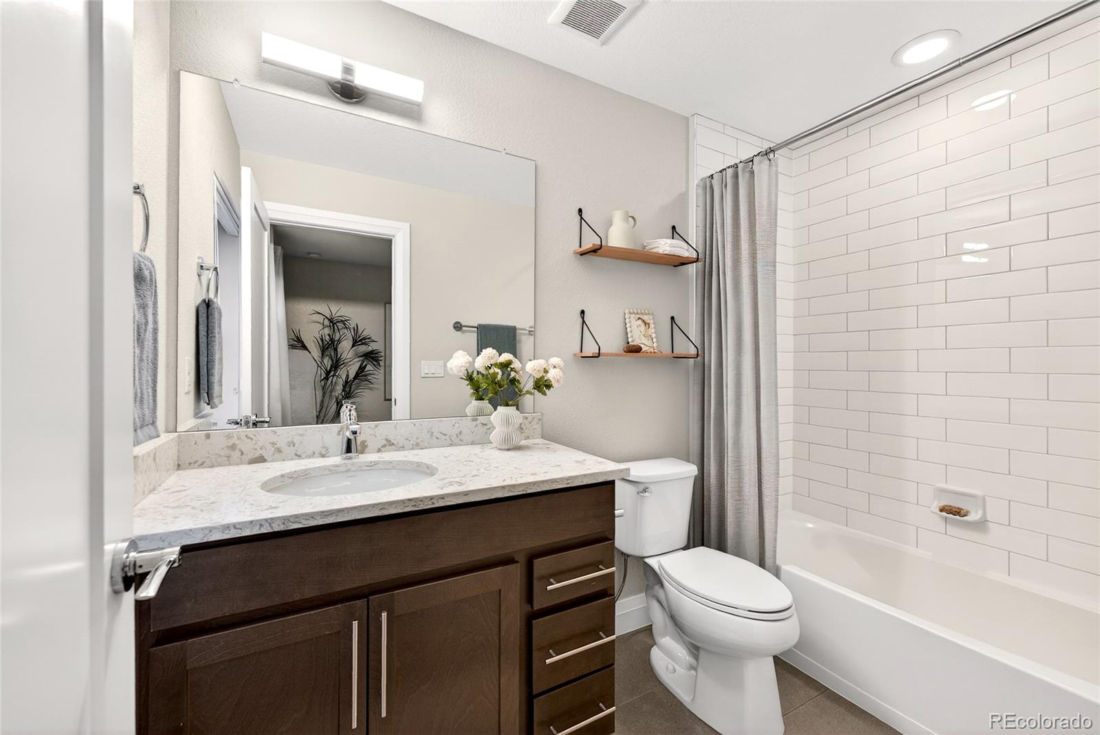 MLS Image #15 for 1575  wolff street,denver, Colorado