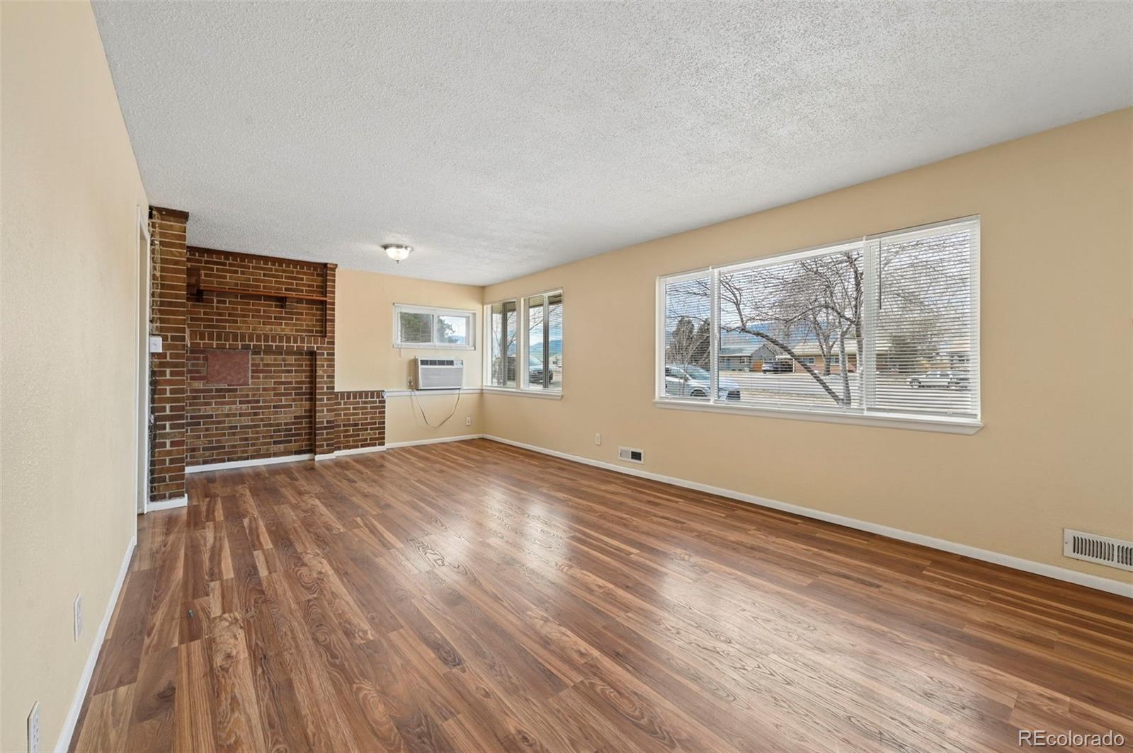 MLS Image #4 for 2315 n union boulevard,colorado springs, Colorado