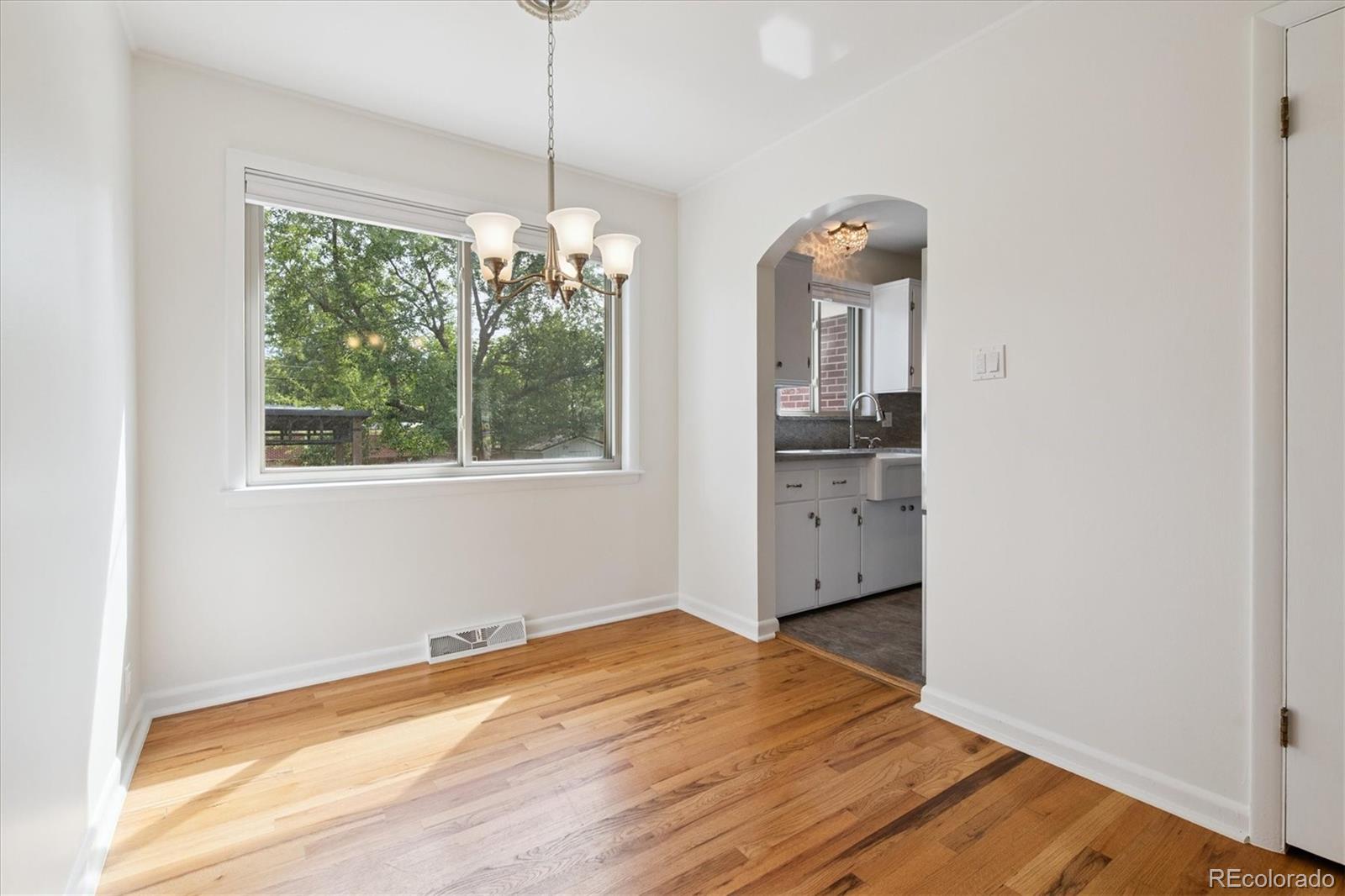 MLS Image #11 for 3192 w monmouth avenue,englewood, Colorado