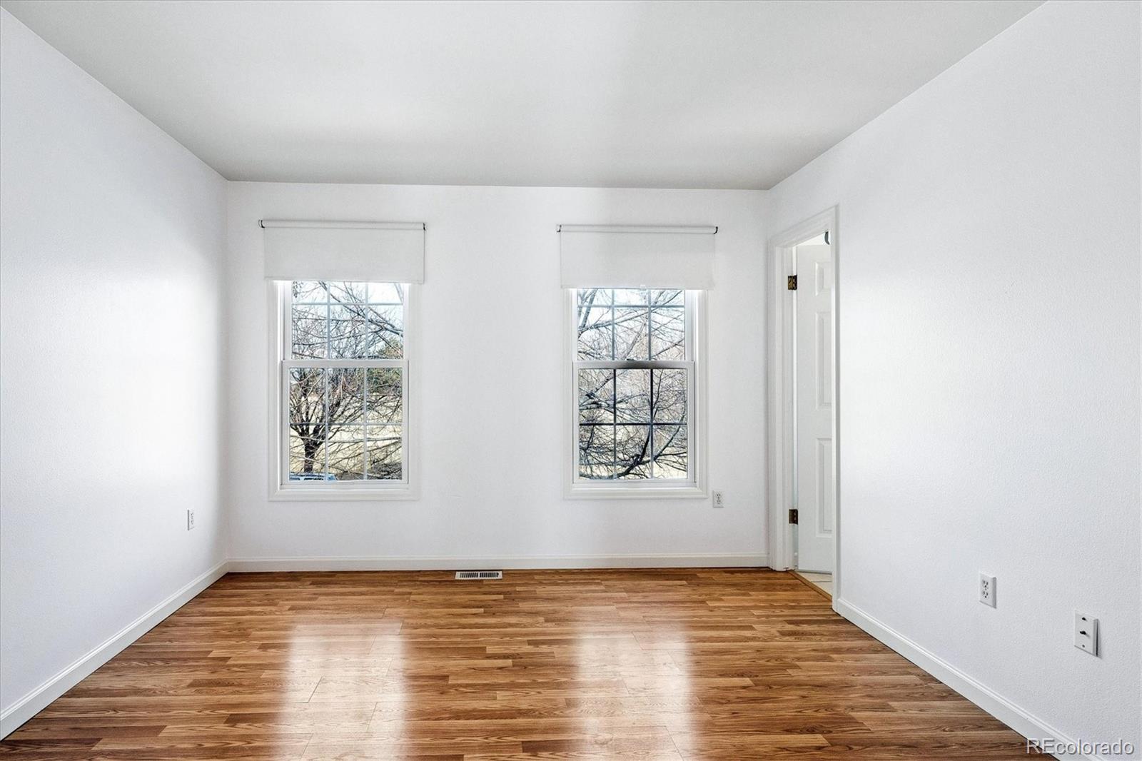 MLS Image #14 for 5820 e 10th avenue,denver, Colorado