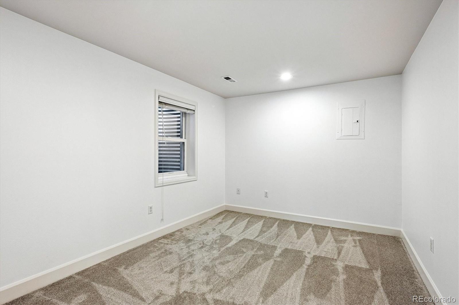 MLS Image #16 for 5820 e 10th avenue,denver, Colorado